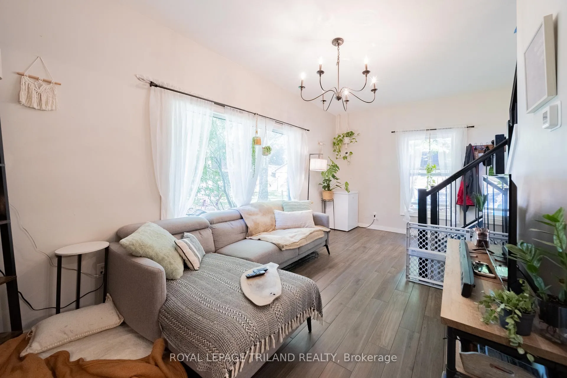 Photo 31 of 190 Emily Street, North Middlesex, Parkhill — HOMEH