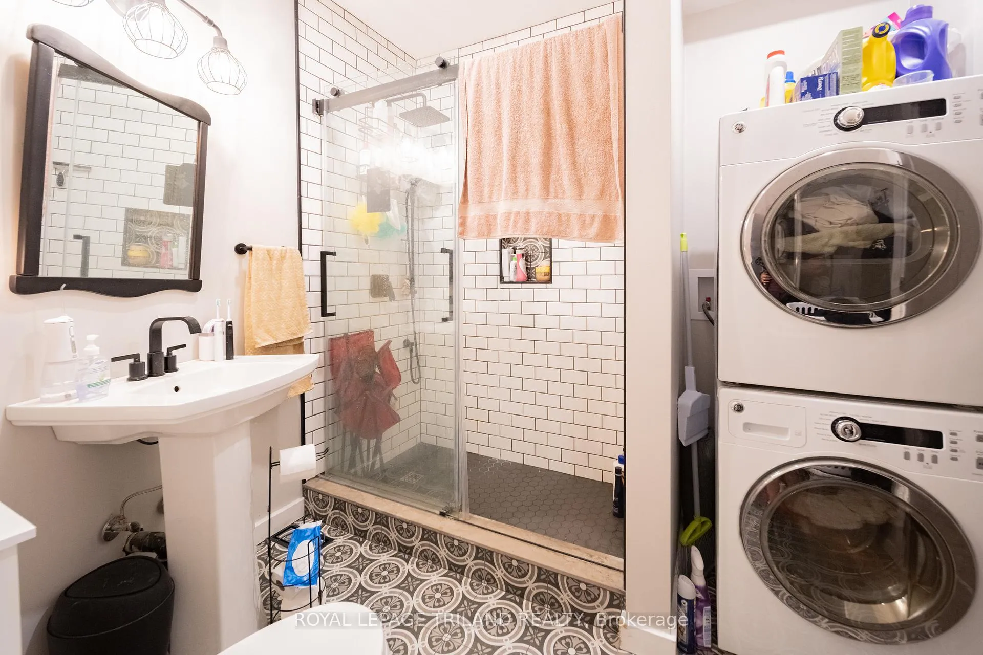 Photo 35 of 190 Emily Street, North Middlesex, Parkhill — HOMEH