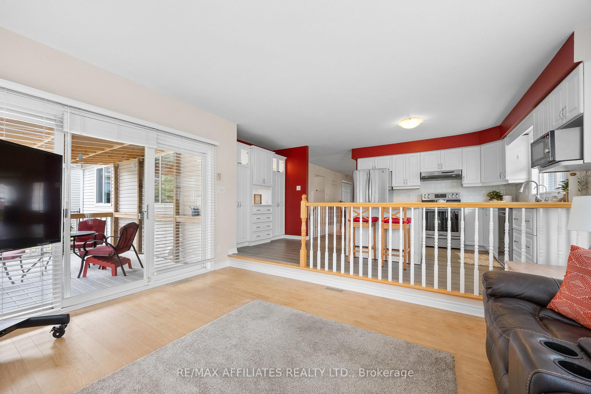 Photo 11 of 74 Decaria Boulevard, Perth — HOMEH