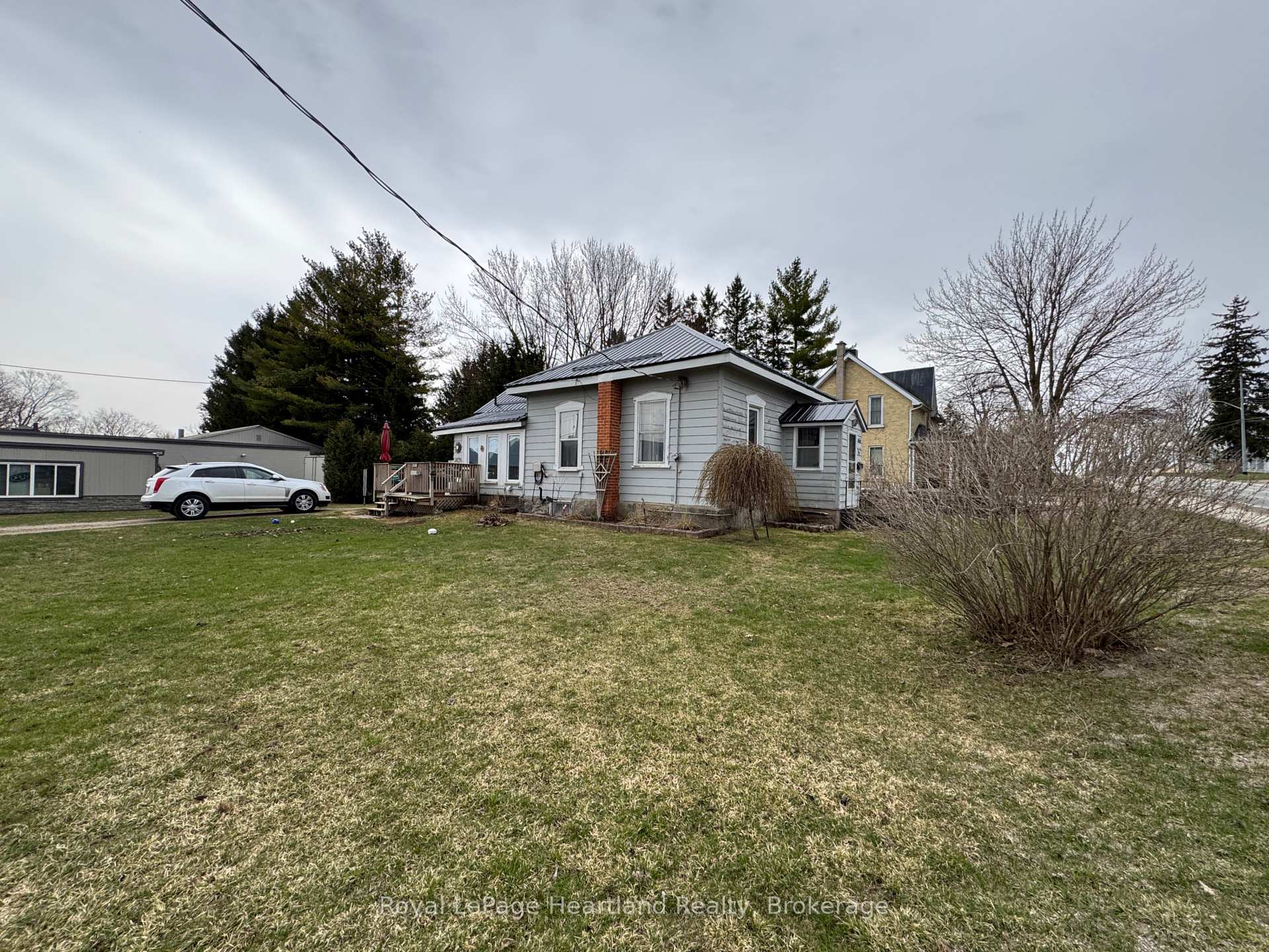 Photo 3 of 663 Josephine Street, North Huron, Wingham — HOMEH