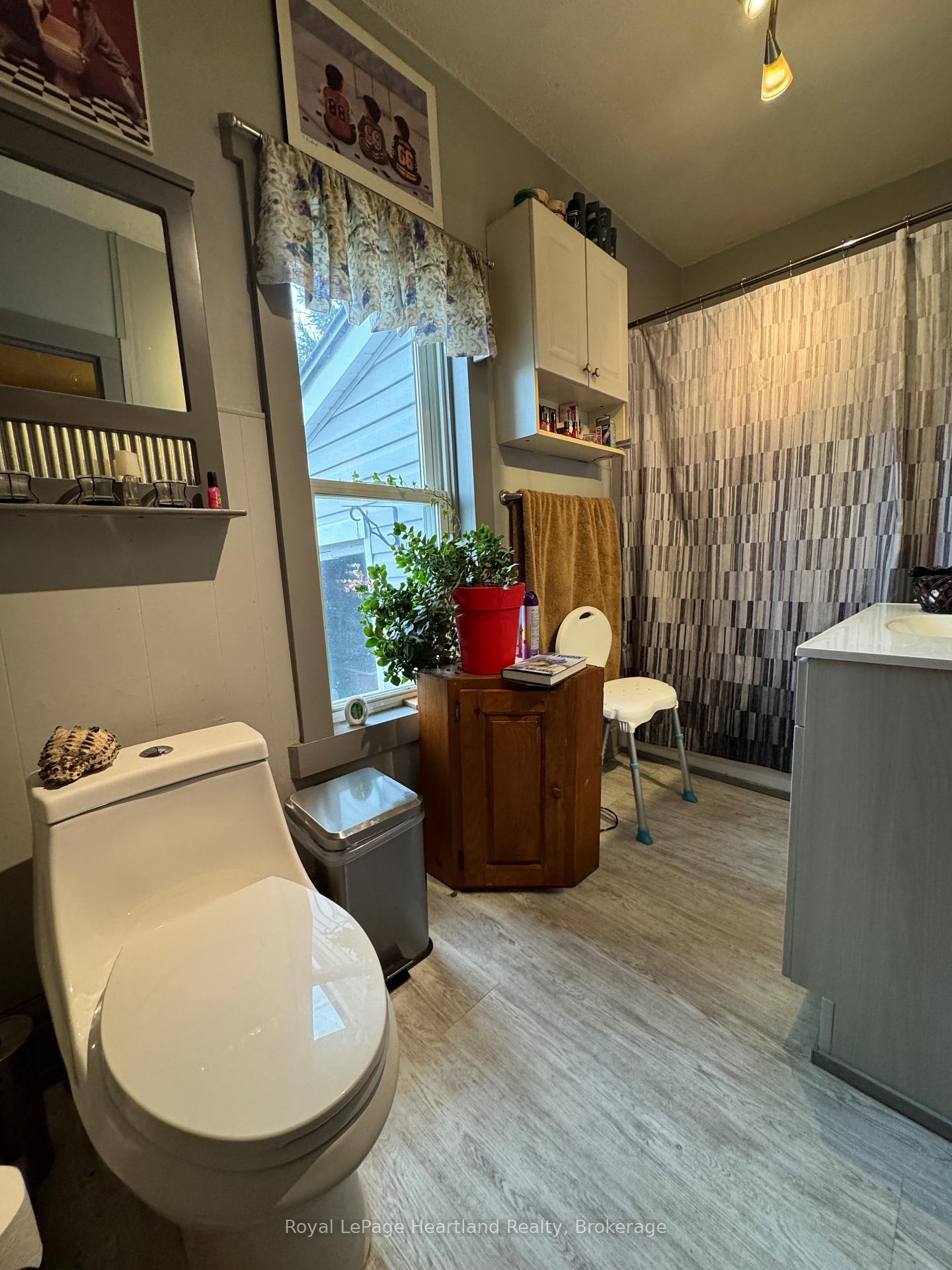 Photo 10 of 663 Josephine Street, North Huron, Wingham — HOMEH