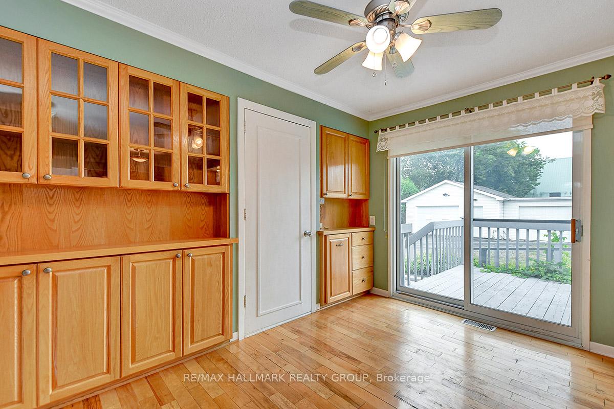 Photo 12 of 1134 Maisonneuve Street, Ottawa, Convent Glen South — HOMEH