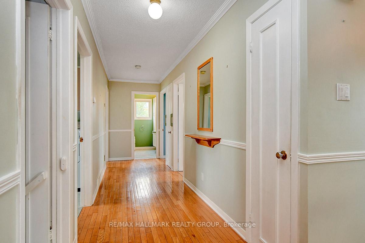 Photo 15 of 1134 Maisonneuve Street, Ottawa, Convent Glen South — HOMEH