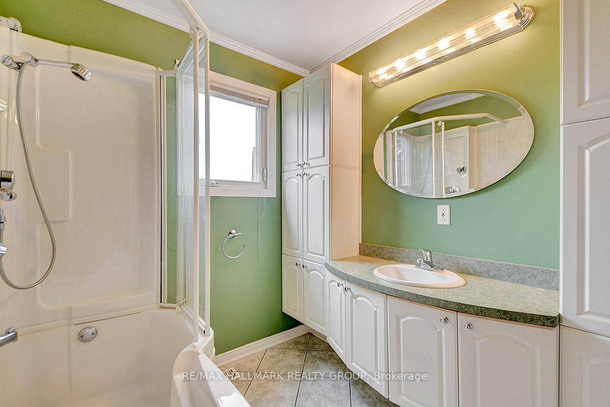 Photo 24 of 1134 Maisonneuve Street, Ottawa, Convent Glen South — HOMEH