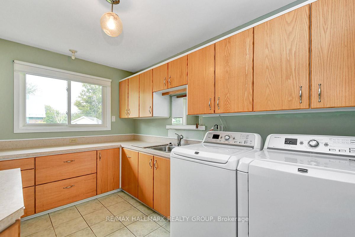 Photo 26 of 1134 Maisonneuve Street, Ottawa, Convent Glen South — HOMEH