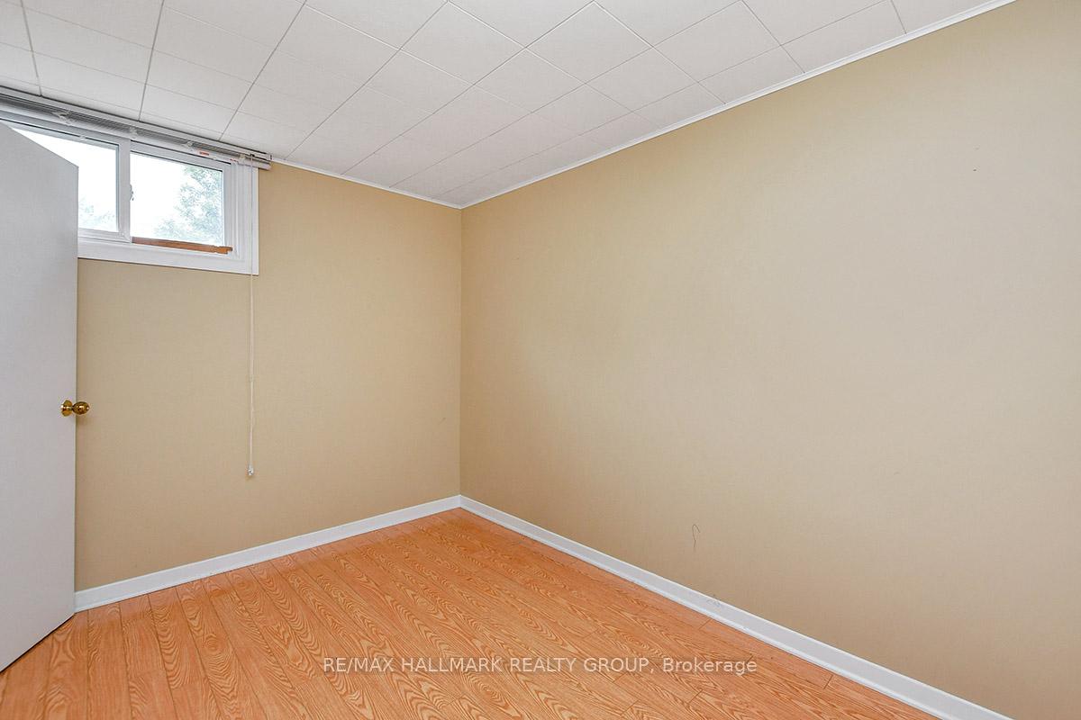 Photo 31 of 1134 Maisonneuve Street, Ottawa, Convent Glen South — HOMEH