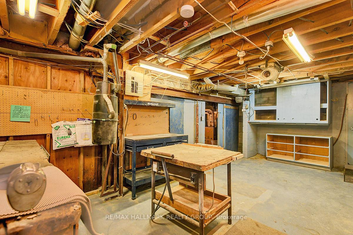 Photo 37 of 1134 Maisonneuve Street, Ottawa, Convent Glen South — HOMEH
