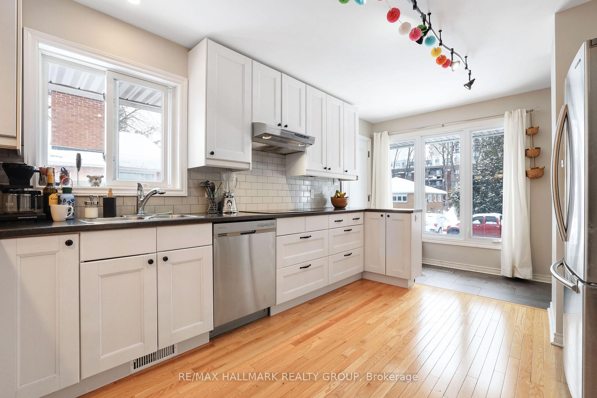 Photo 6 of 208 - 210 Renouf Avenue, Ottawa, Overbrook — HOMEH