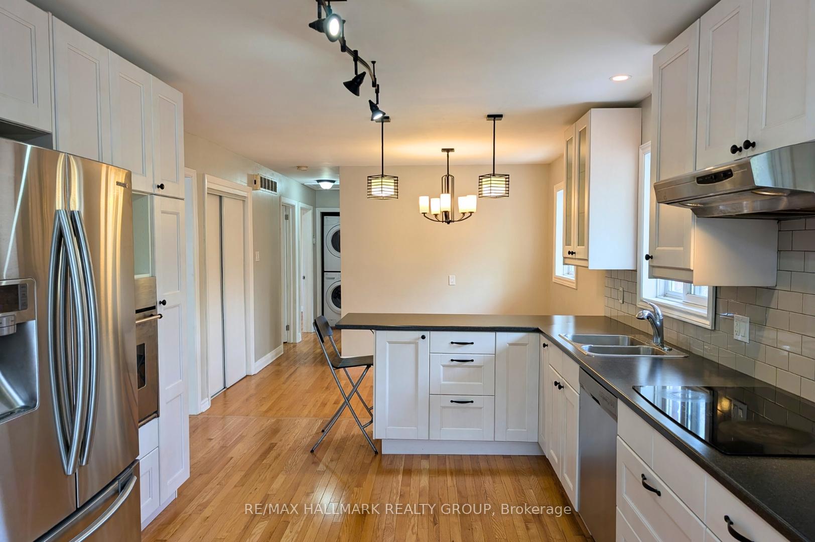 Photo 7 of 208 - 210 Renouf Avenue, Ottawa, Overbrook — HOMEH