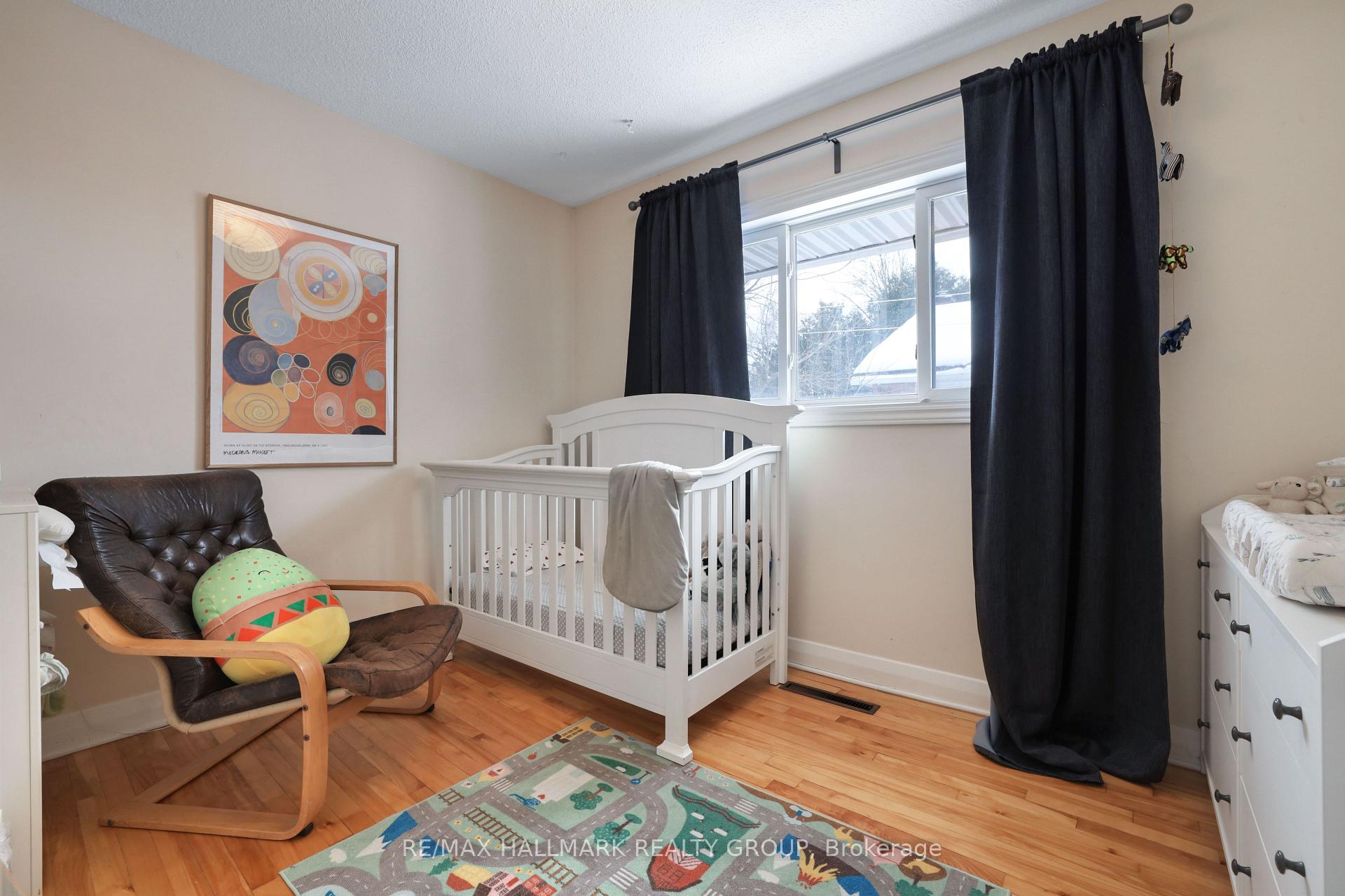 Photo 15 of 208 - 210 Renouf Avenue, Ottawa, Overbrook — HOMEH