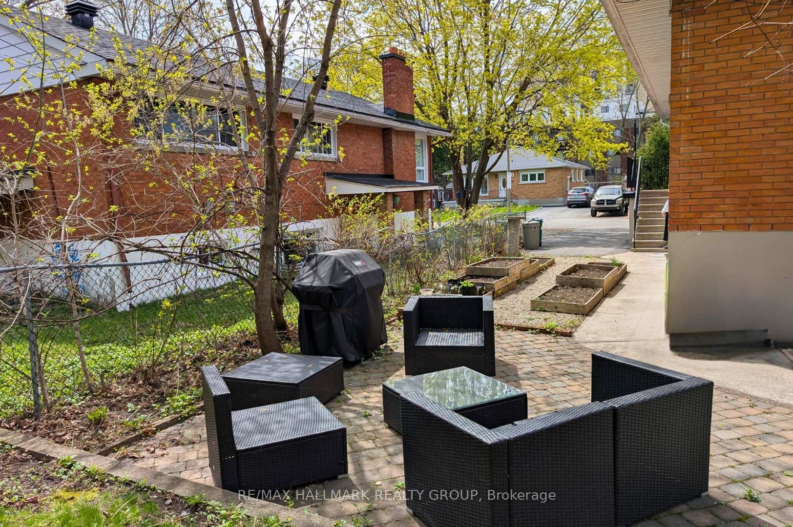 Photo 22 of 208 - 210 Renouf Avenue, Ottawa, Overbrook — HOMEH