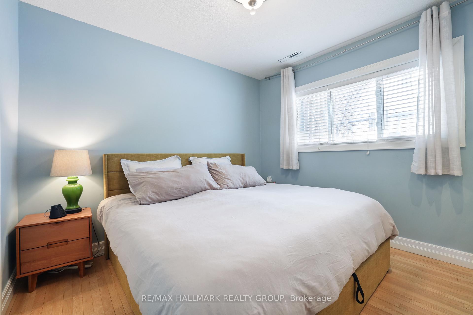 Photo 34 of 208 - 210 Renouf Avenue, Ottawa, Overbrook — HOMEH