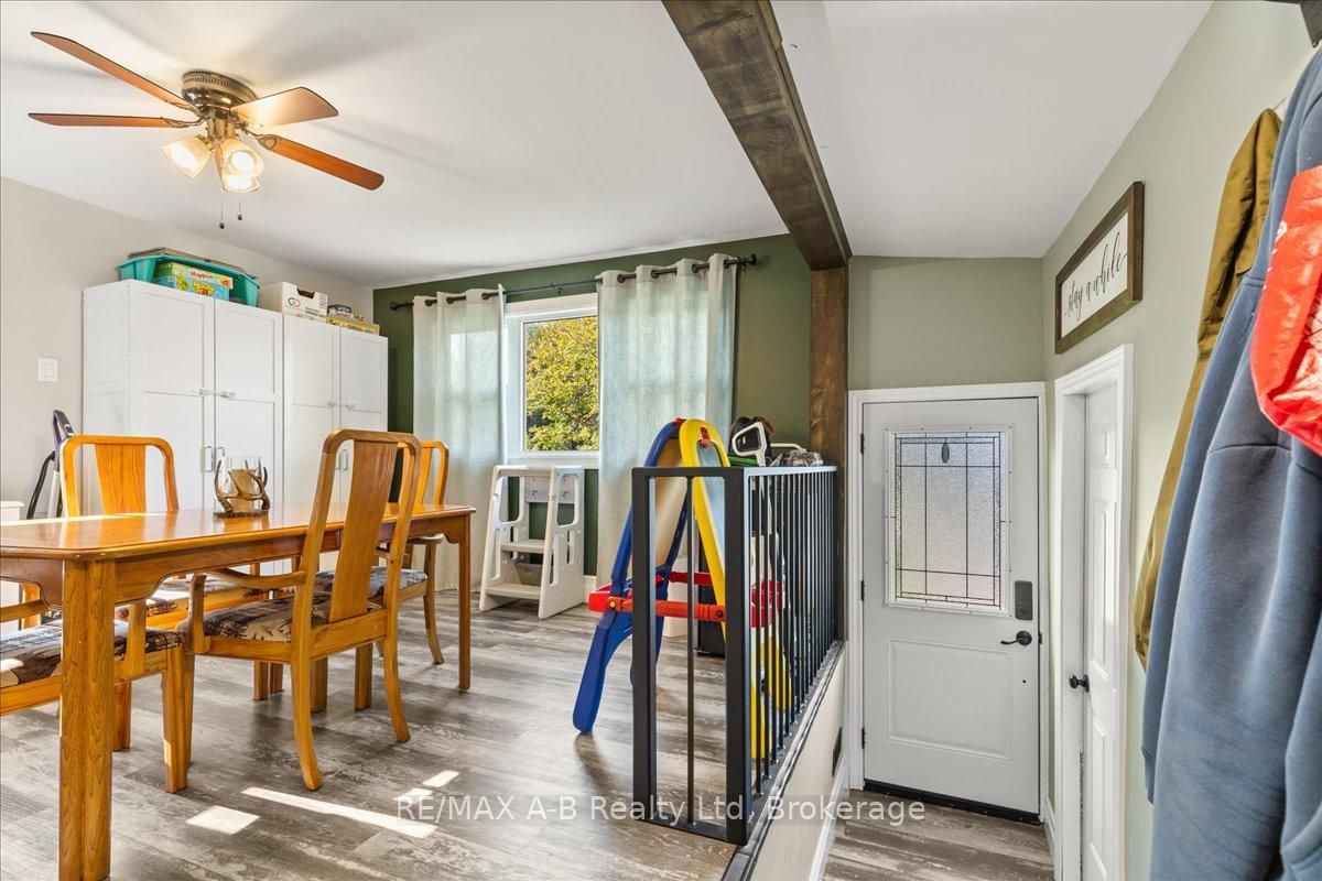 Photo 5 of 138 Ash Street, Perth East, Crystal Lake — HOMEH