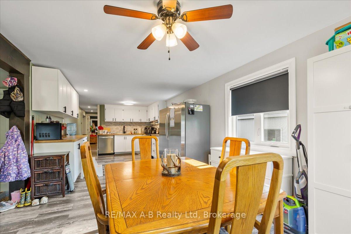 Photo 7 of 138 Ash Street, Perth East, Crystal Lake — HOMEH