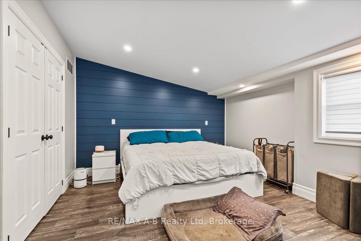 Photo 23 of 138 Ash Street, Perth East, Crystal Lake — HOMEH