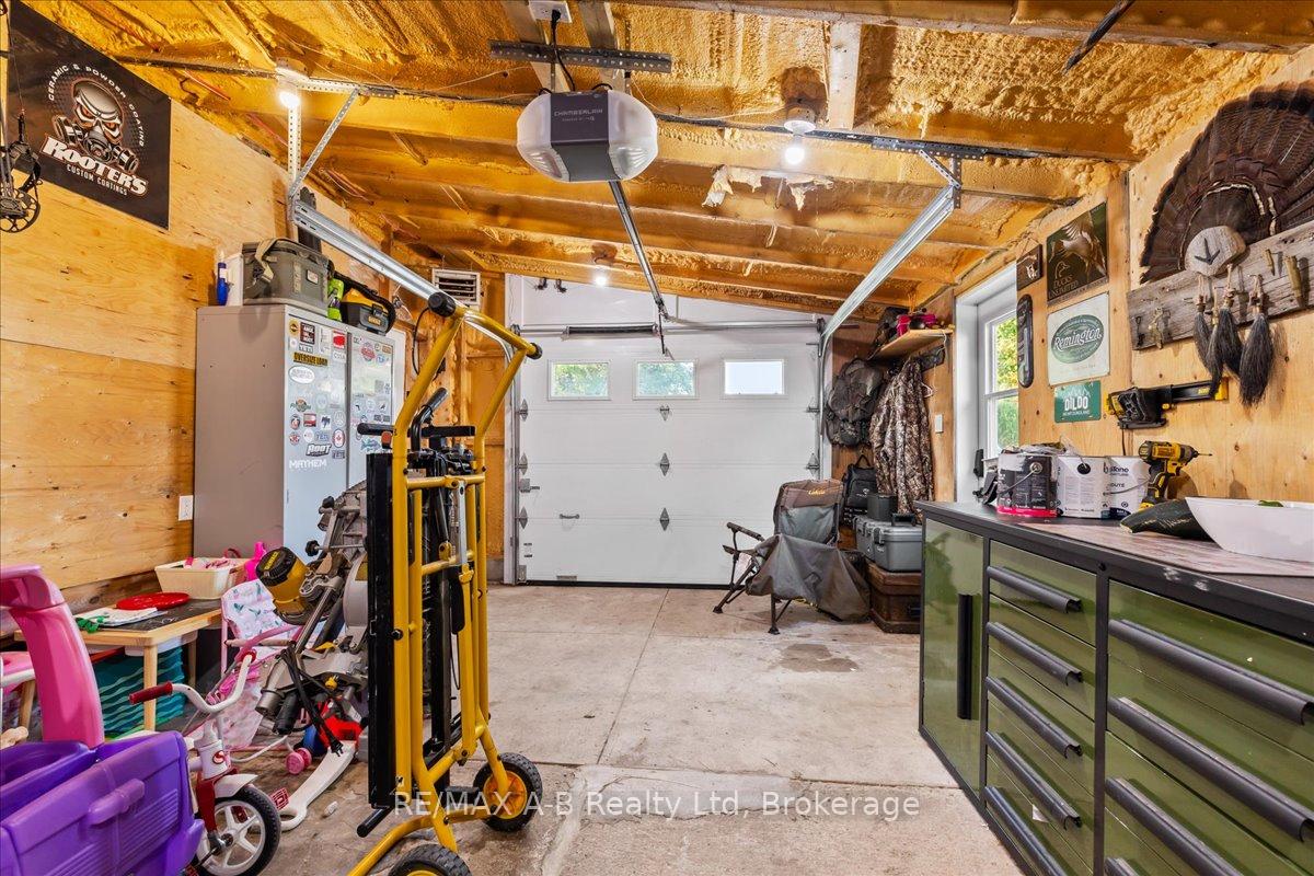 Photo 28 of 138 Ash Street, Perth East, Crystal Lake — HOMEH
