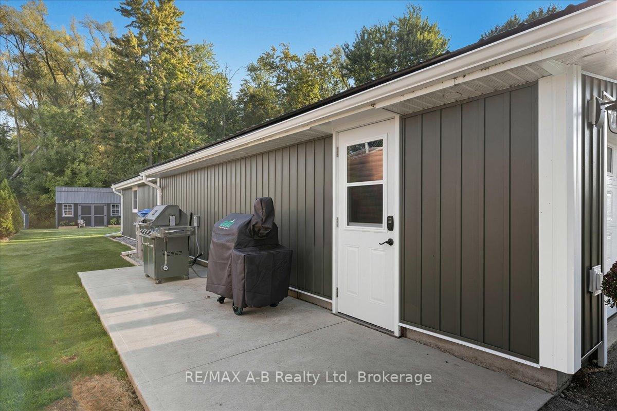 Photo 30 of 138 Ash Street, Perth East, Crystal Lake — HOMEH