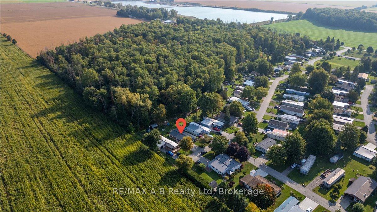Photo 41 of 138 Ash Street, Perth East, Crystal Lake — HOMEH