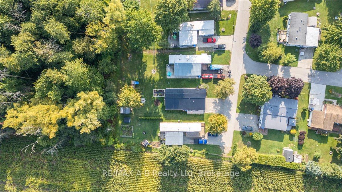 Photo 43 of 138 Ash Street, Perth East, Crystal Lake — HOMEH