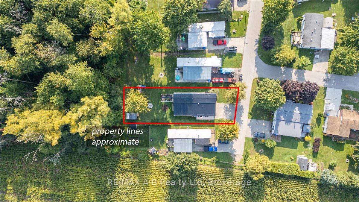 Photo 44 of 138 Ash Street, Perth East, Crystal Lake — HOMEH