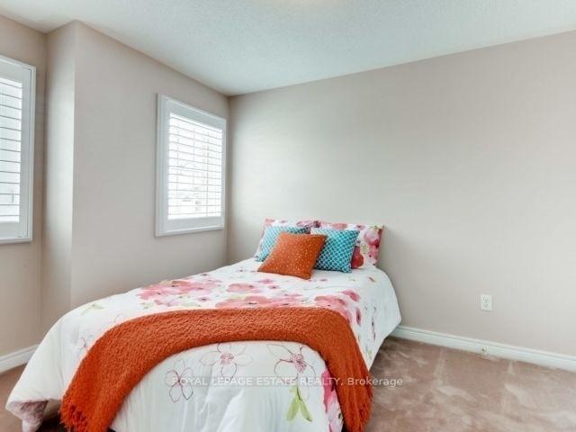 Photo 13 of 80 Vine Cliff Boulevard, Markham, Victoria Manor-Jennings Gate — HOMEH