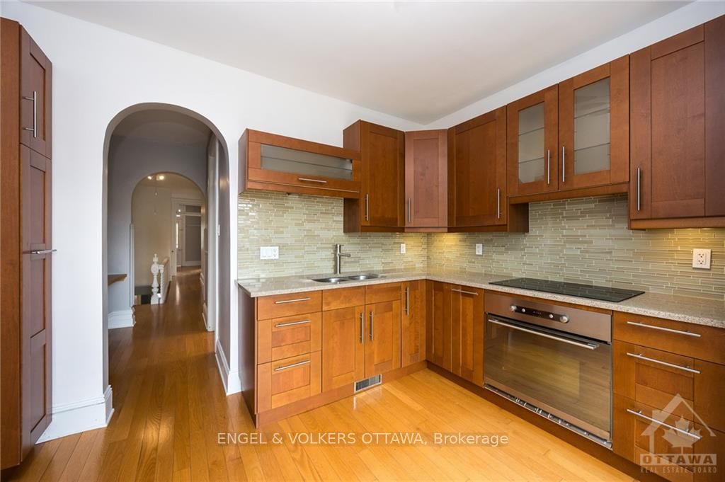 Photo 15 of 458 Mcleod Street, Ottawa, Ottawa Centre — HOMEH