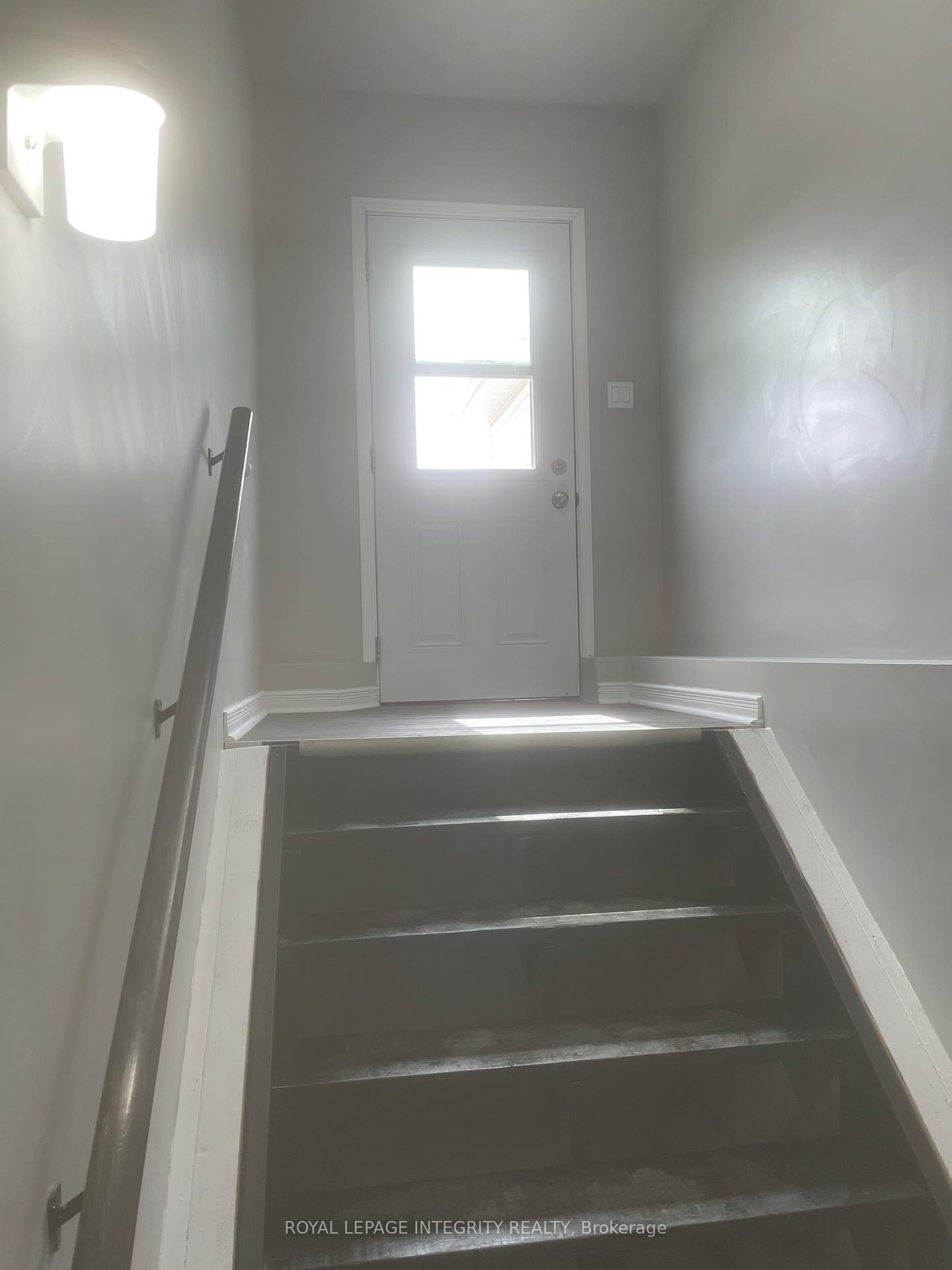 Photo 18 of 1862 Emmett Road, Ottawa, Cumberland West — HOMEH