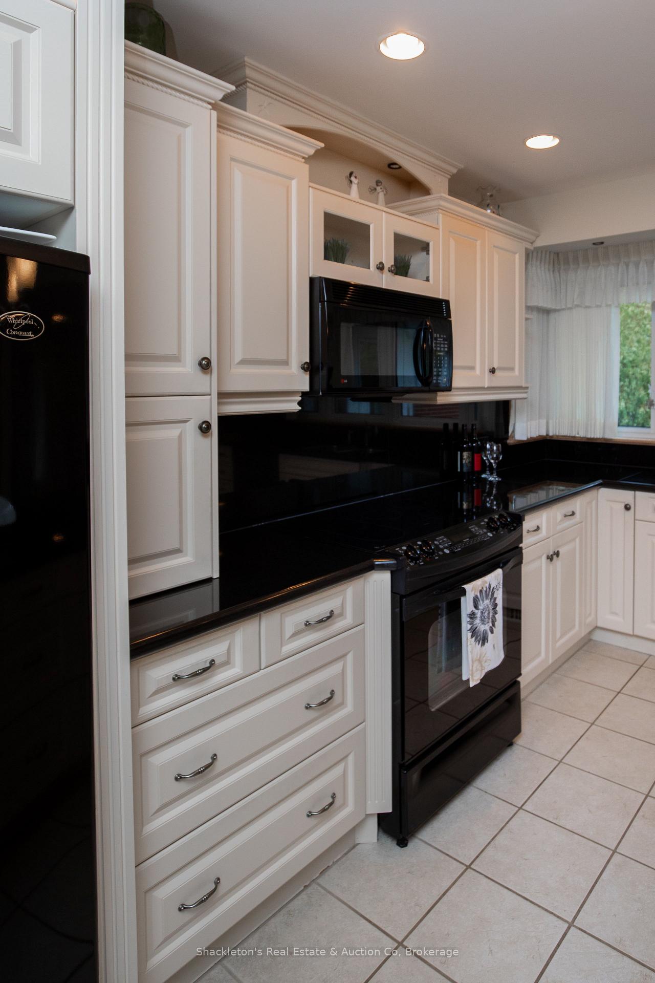 Photo 7 of 1 Jackson Crescent, North Perth, Listowel — HOMEH
