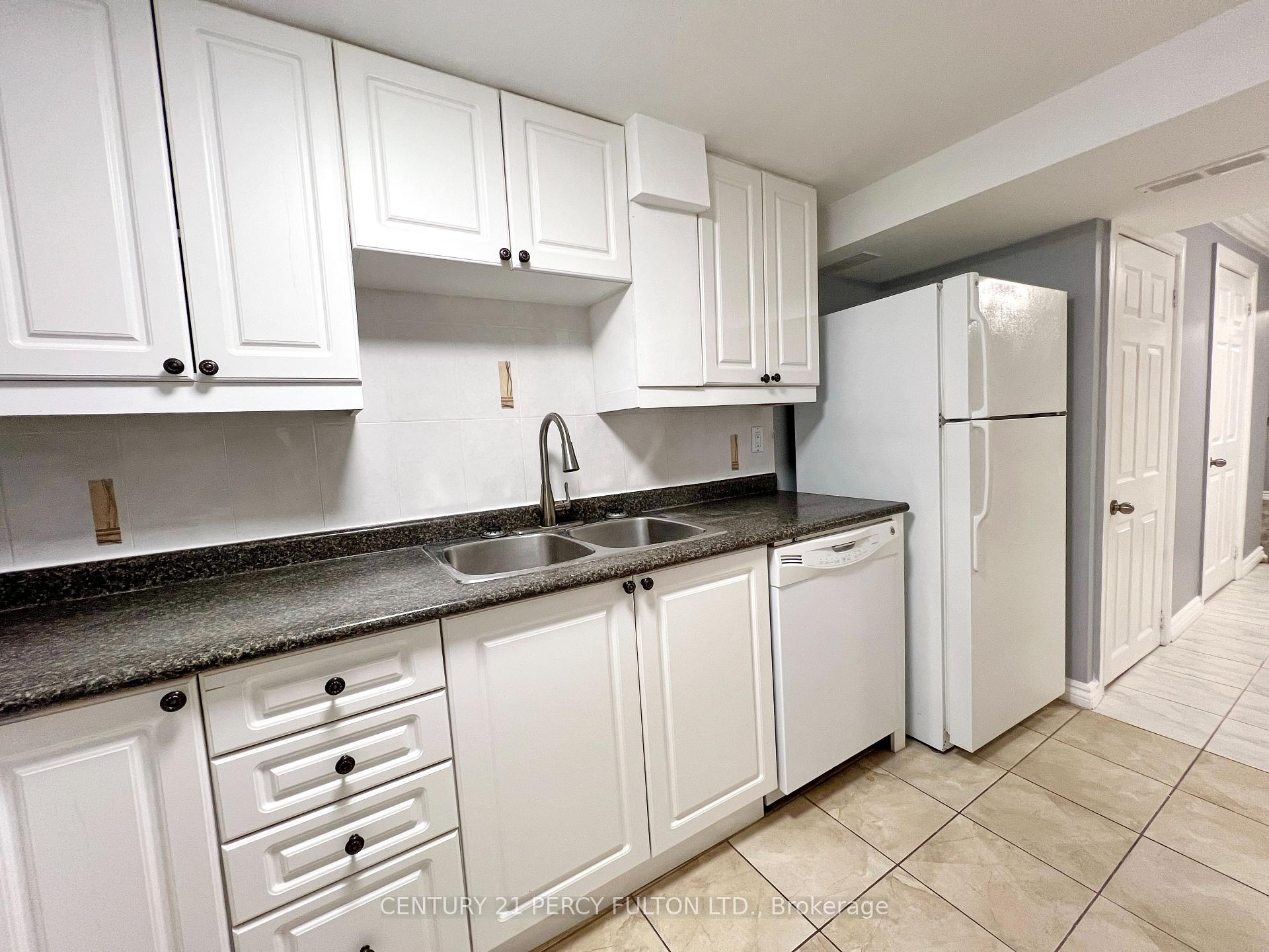 Photo 6 of Unit Bsmt, 98 Elson Street, Markham, Middlefield — HOMEH