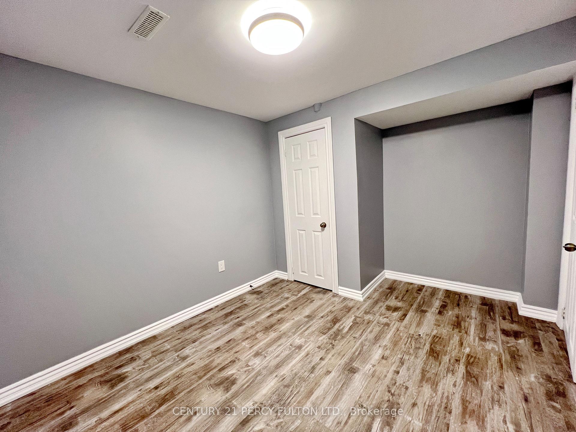Photo 7 of Unit Bsmt, 98 Elson Street, Markham, Middlefield — HOMEH