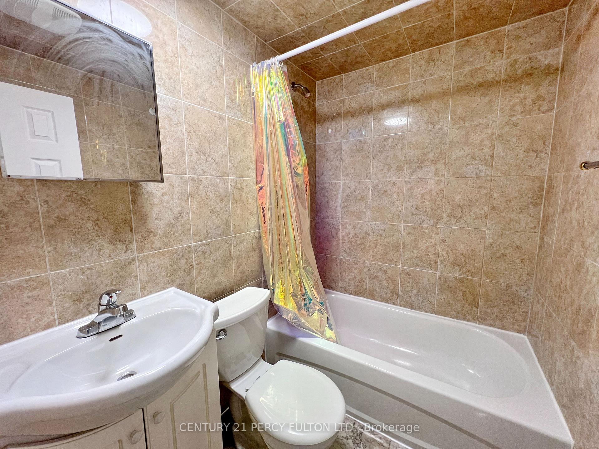 Photo 8 of Unit Bsmt, 98 Elson Street, Markham, Middlefield — HOMEH