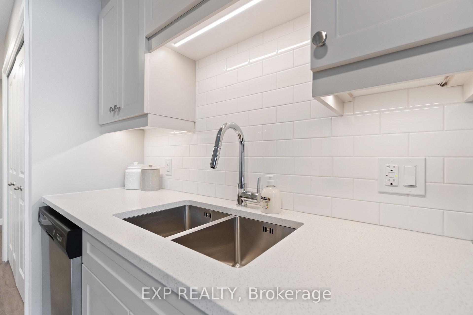 Photo 4 of Unit 401, 31 Eric Devlin Lane, Perth — HOMEH