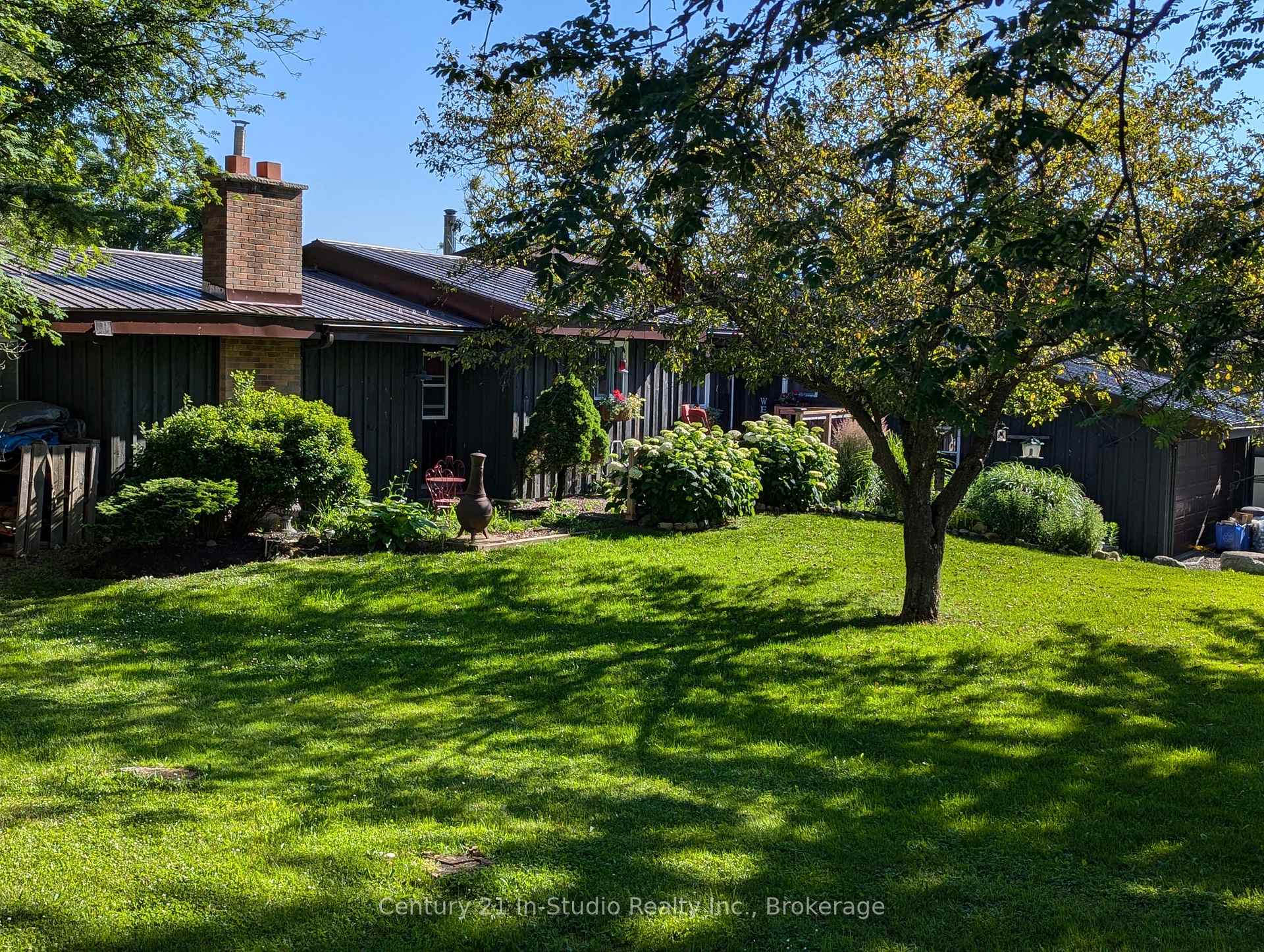 Photo 1 of 706161 Dufferin County Road 21, Mulmur, Rural Mulmur — HOMEH