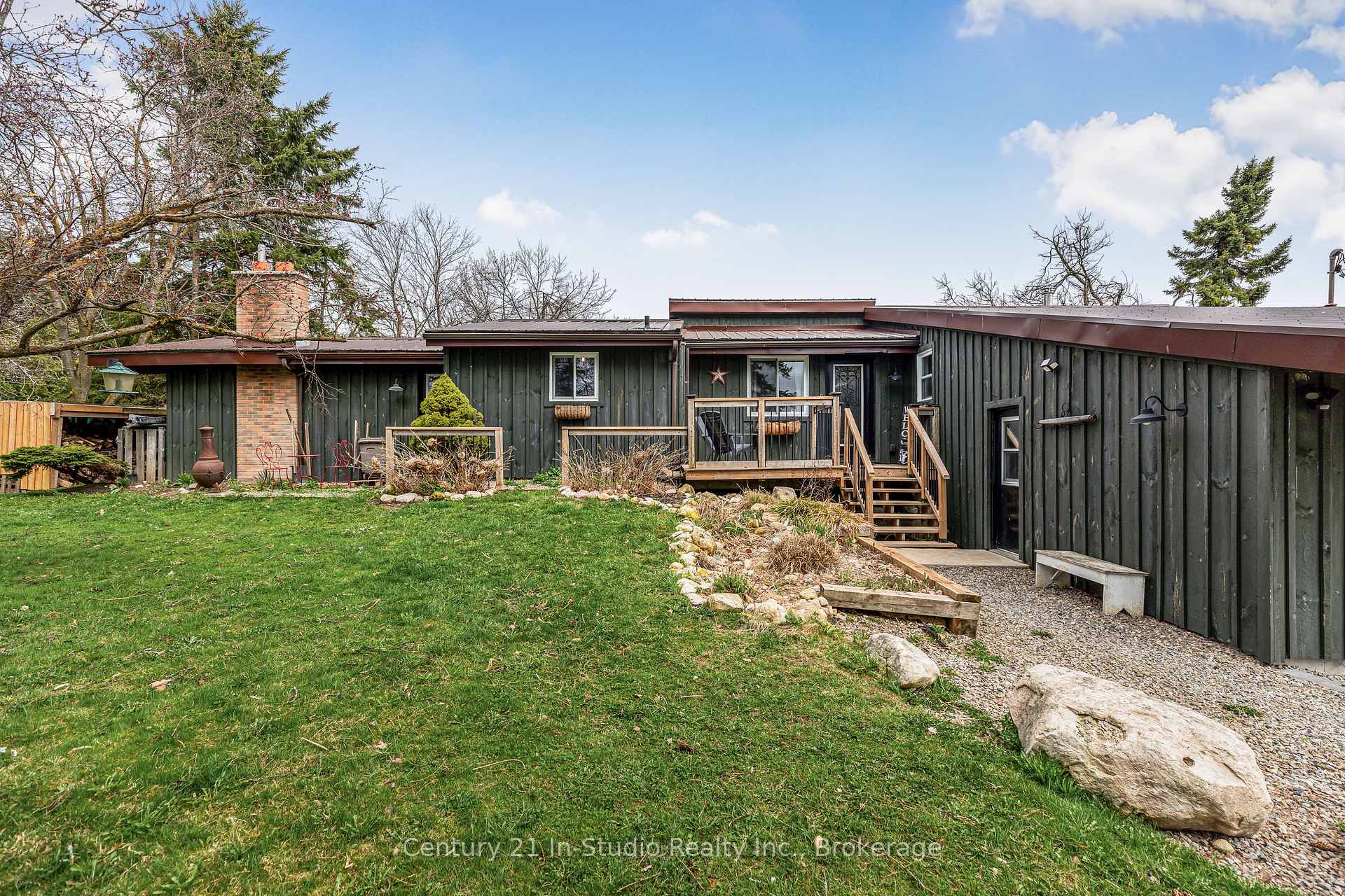 Photo 3 of 706161 Dufferin County Road 21, Mulmur, Rural Mulmur — HOMEH