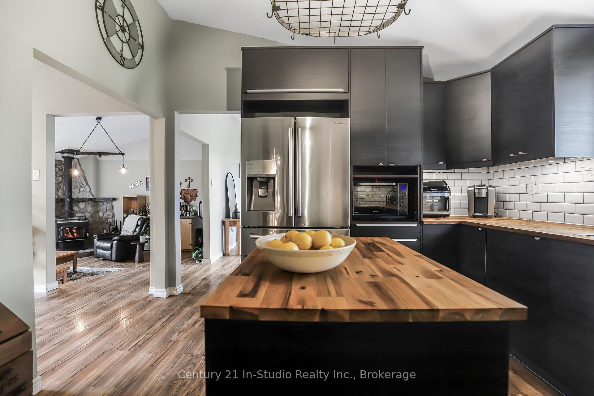 Photo 22 of 706161 Dufferin County Road 21, Mulmur, Rural Mulmur — HOMEH