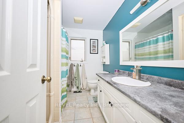 Photo 23 of 69 Rolling Meadows Boulevard S, Pelham, Fonthill — HOMEH