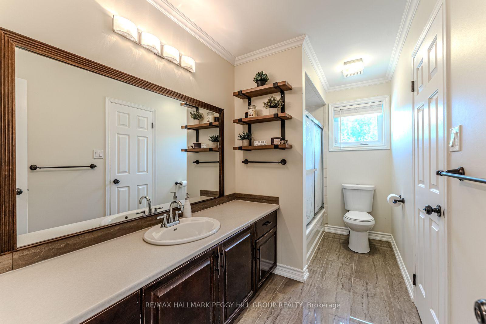 Photo 8 of 2 Carmichael Court, Orillia — HOMEH