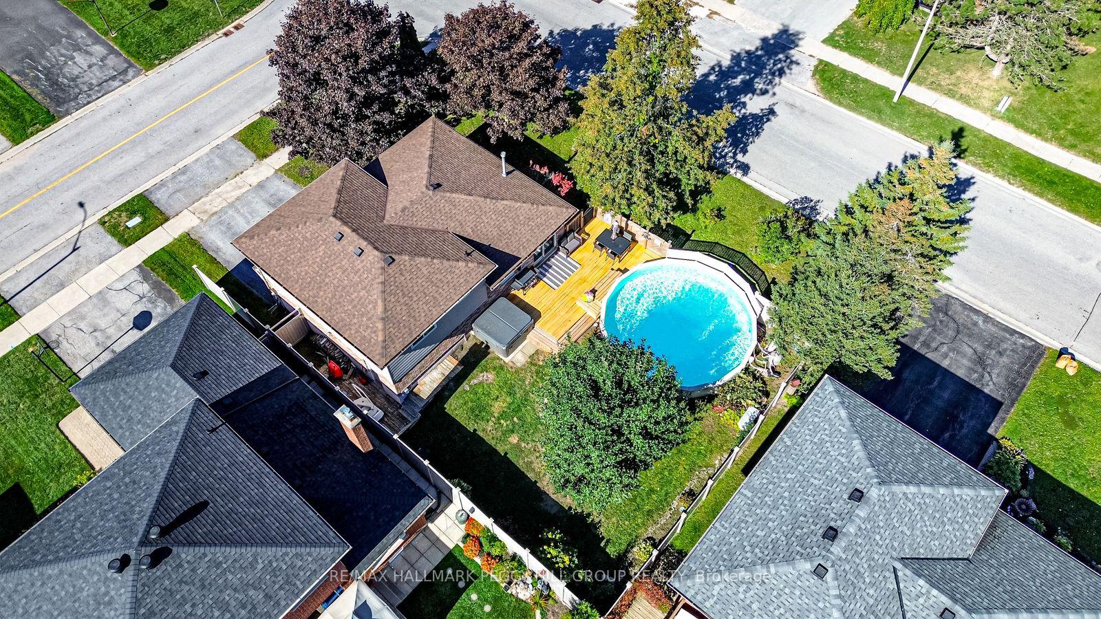 Photo 15 of 2 Carmichael Court, Orillia — HOMEH