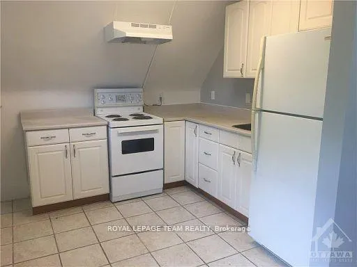 Photo 2 of Unit C, 51 Park Avenue, Ottawa, Ottawa Centre/Golden Triangle — HOMEH