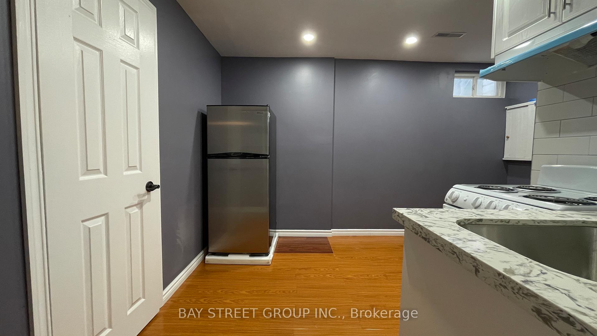 Photo 6 of 95 Miley Drive, Markham, Markville — HOMEH