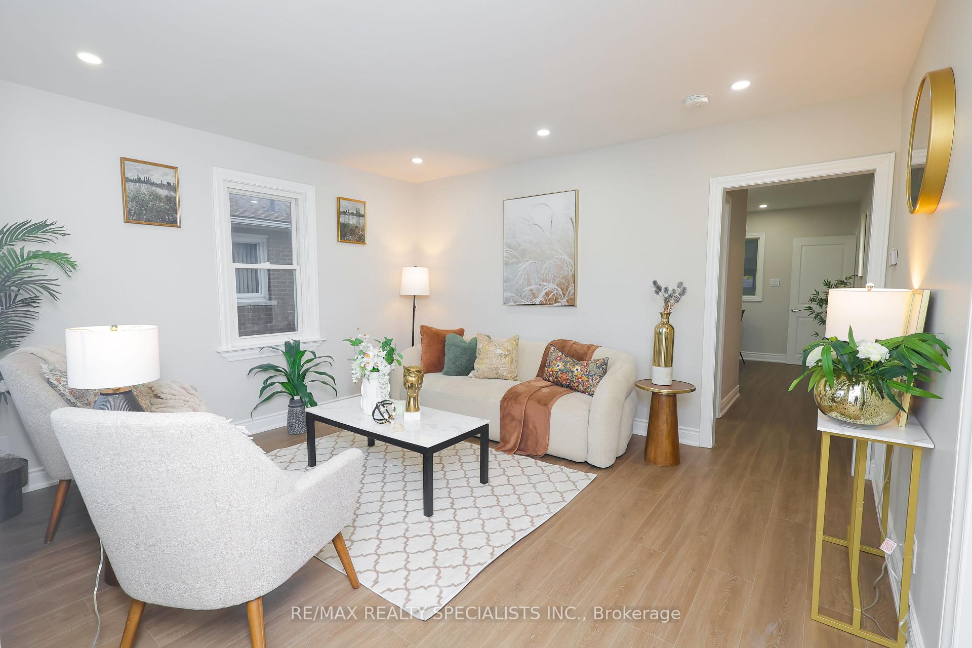 Photo 5 of 6360 Ash Street, Niagara Falls, Dorchester — HOMEH
