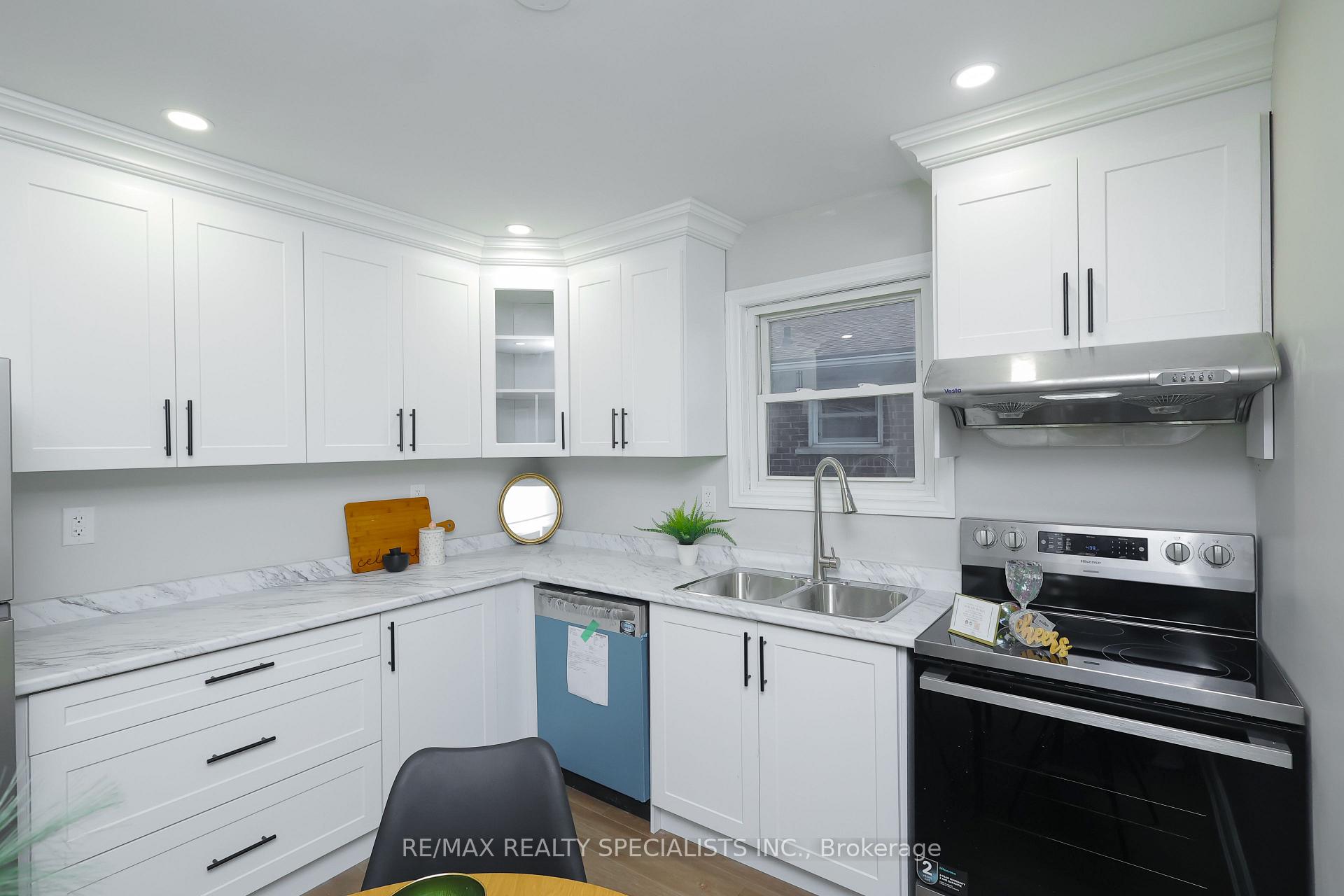 Photo 9 of 6360 Ash Street, Niagara Falls, Dorchester — HOMEH