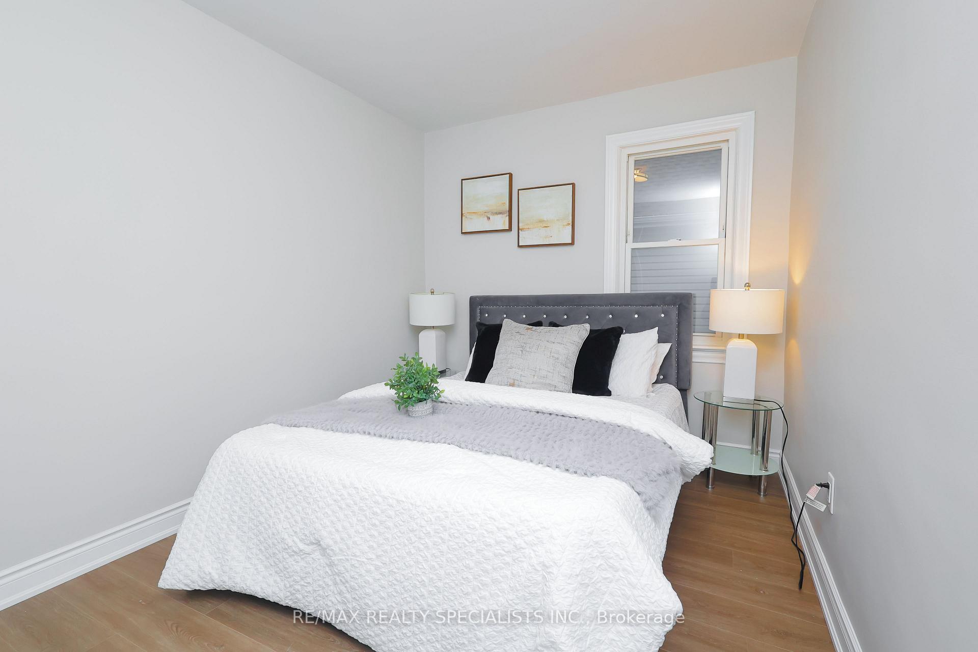 Photo 16 of 6360 Ash Street, Niagara Falls, Dorchester — HOMEH