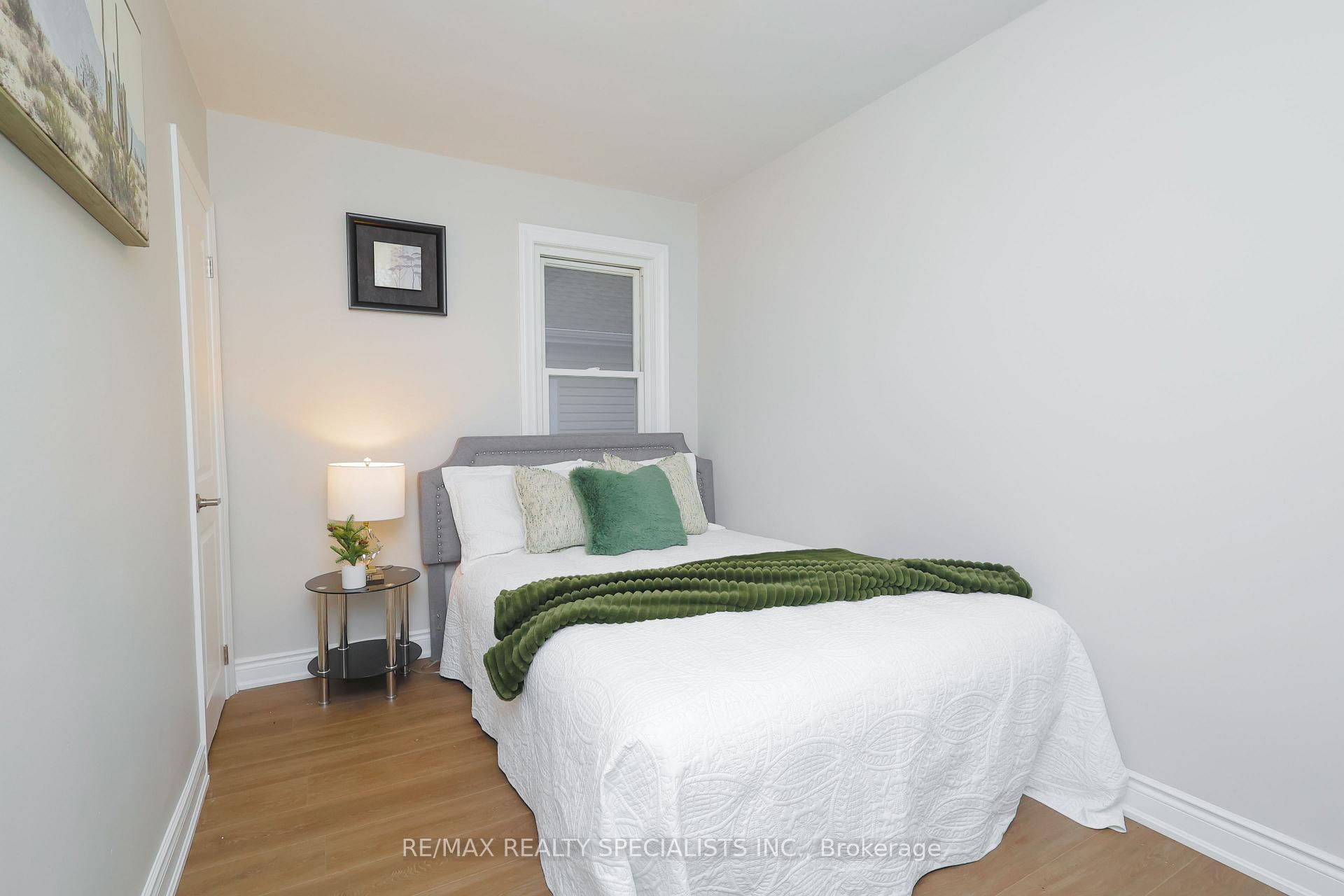Photo 19 of 6360 Ash Street, Niagara Falls, Dorchester — HOMEH