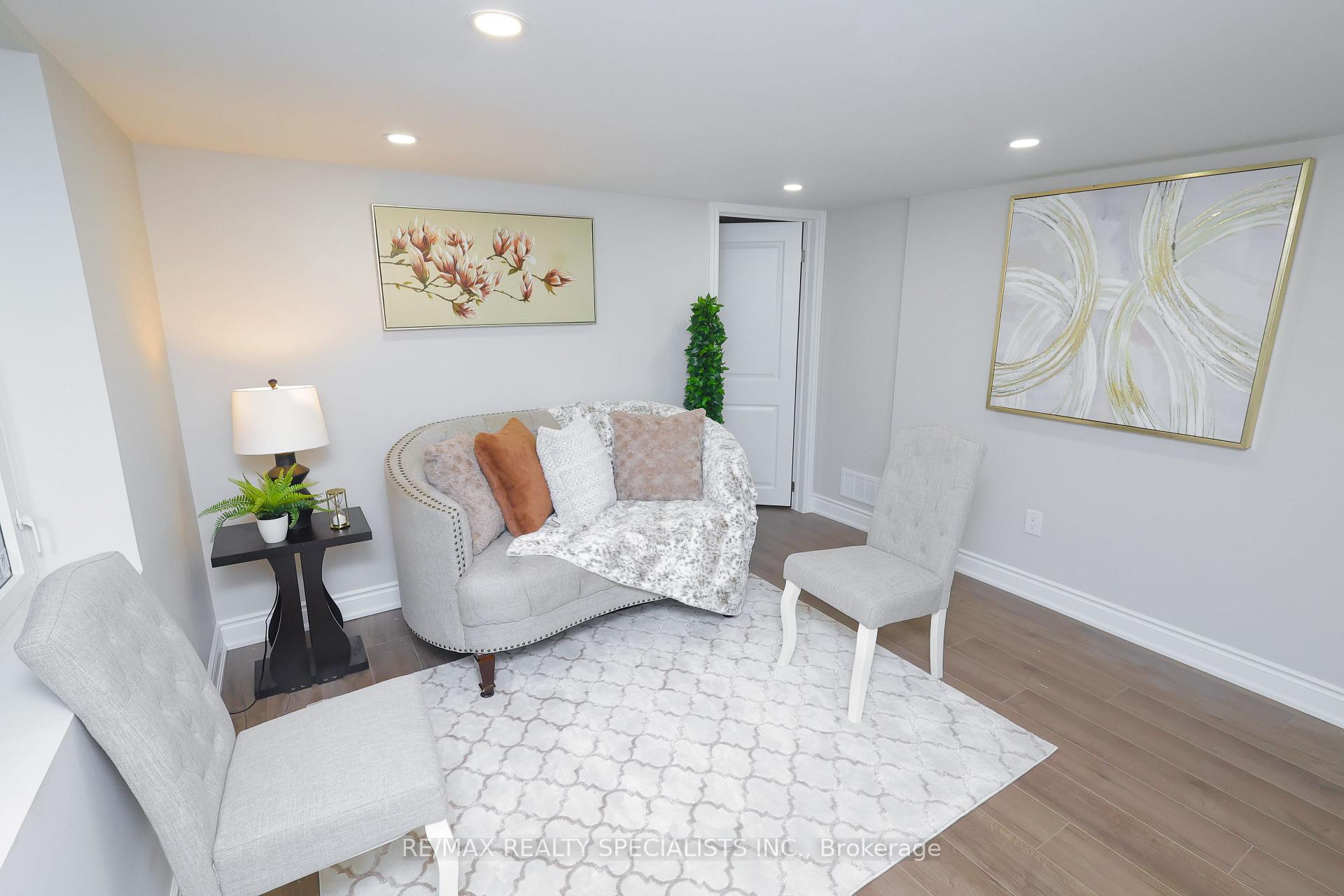 Photo 23 of 6360 Ash Street, Niagara Falls, Dorchester — HOMEH