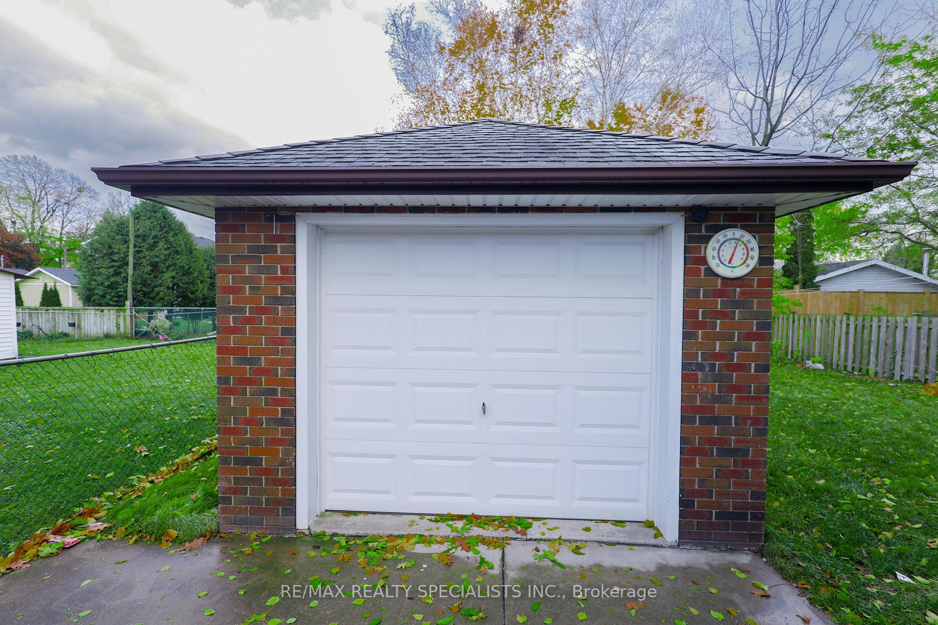 Photo 41 of 6360 Ash Street, Niagara Falls, Dorchester — HOMEH
