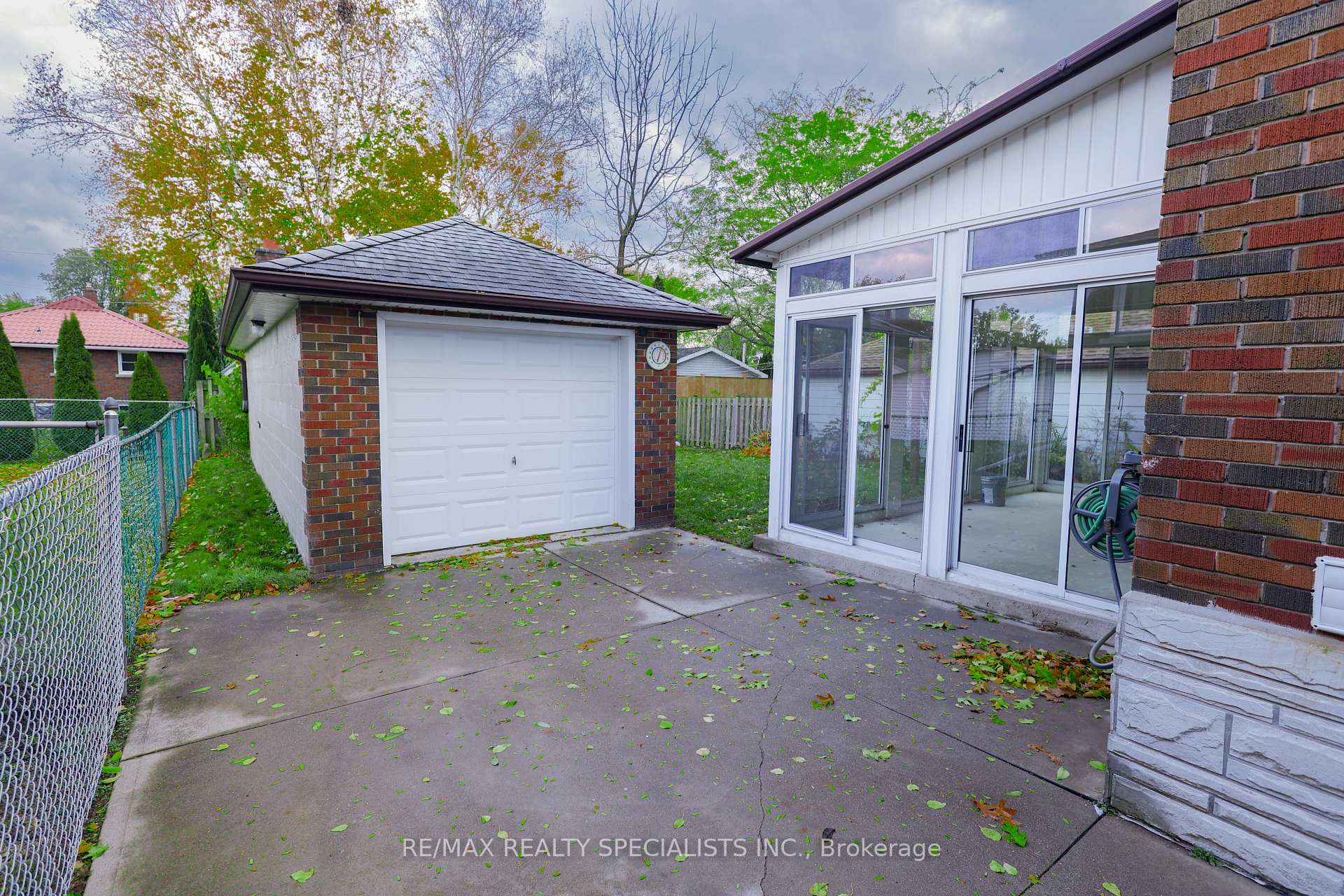 Photo 42 of 6360 Ash Street, Niagara Falls, Dorchester — HOMEH