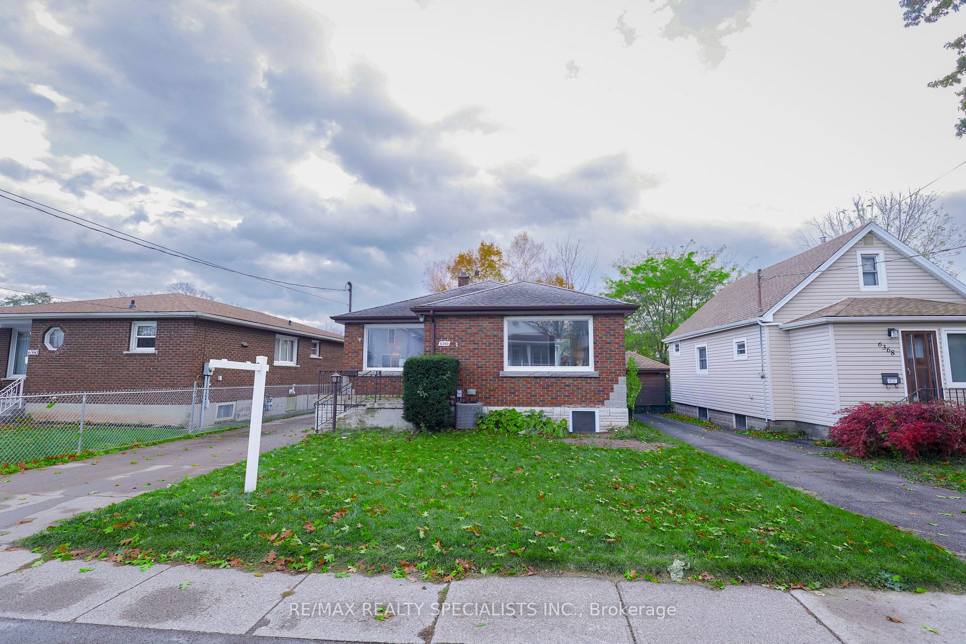 Photo 45 of 6360 Ash Street, Niagara Falls, Dorchester — HOMEH