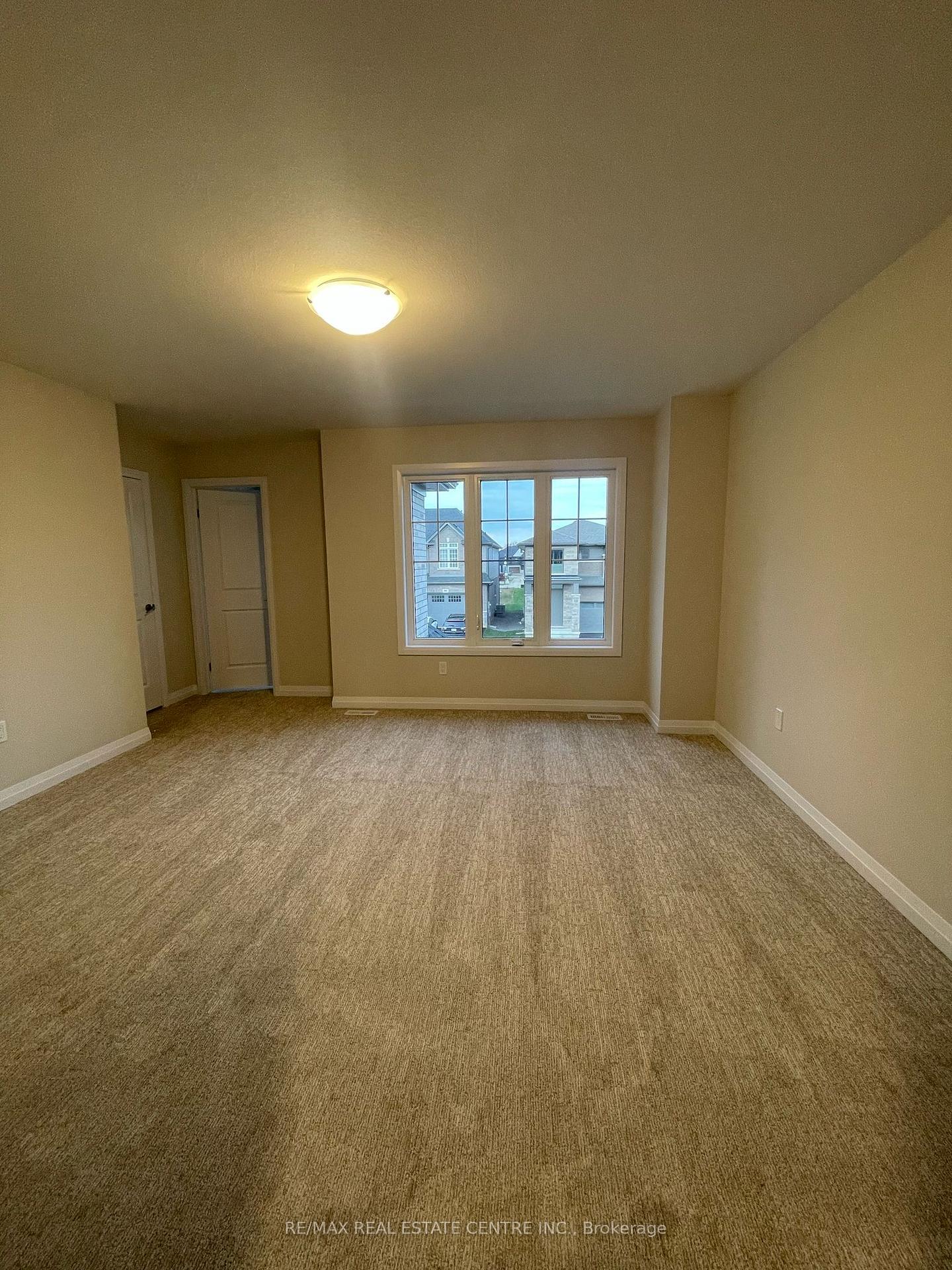 Photo 14 of 62 Acacia Road, Pelham, Fonthill — HOMEH