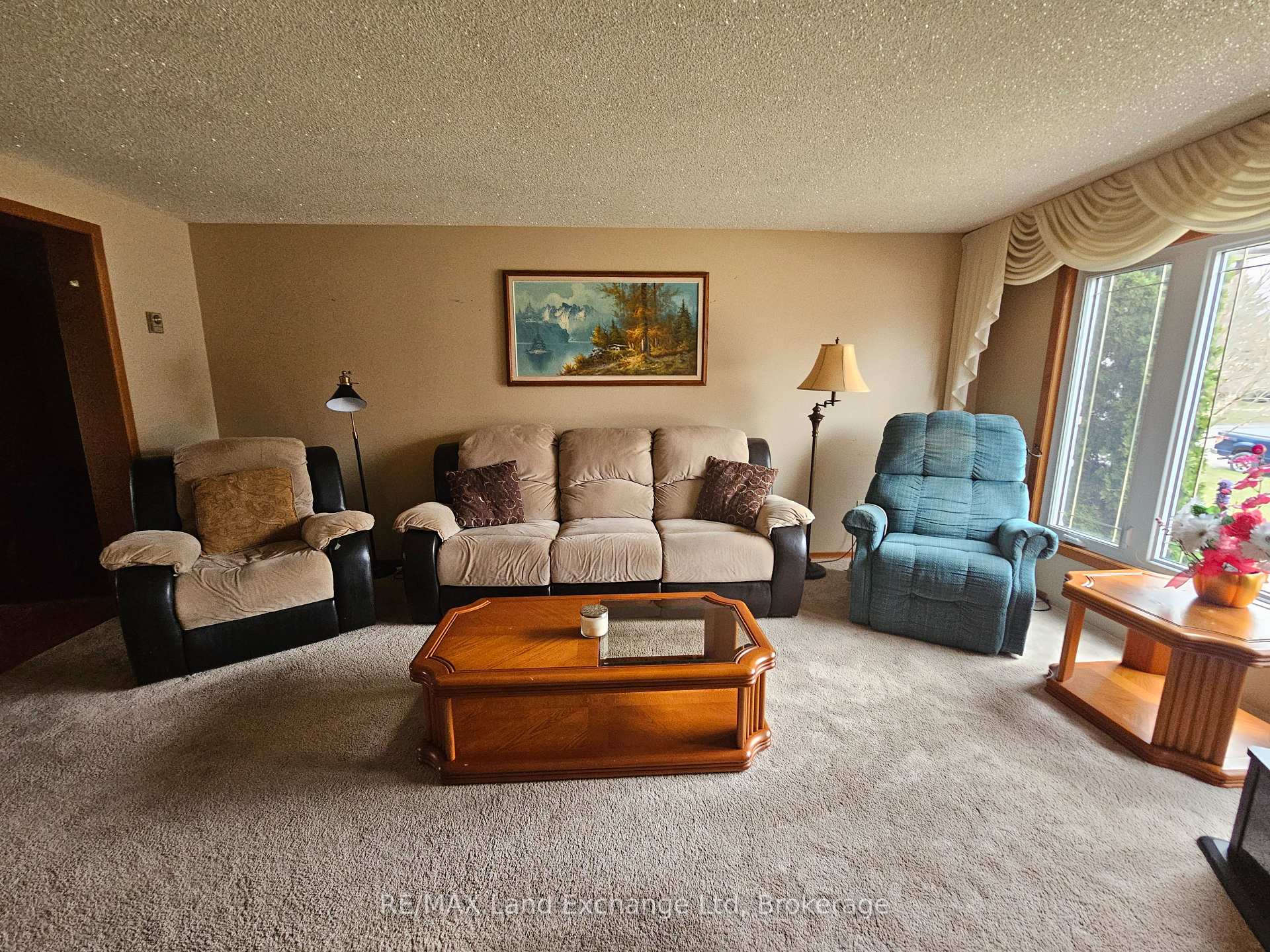 Photo 6 of 515 Maitland Crescent, North Huron, Wingham — HOMEH